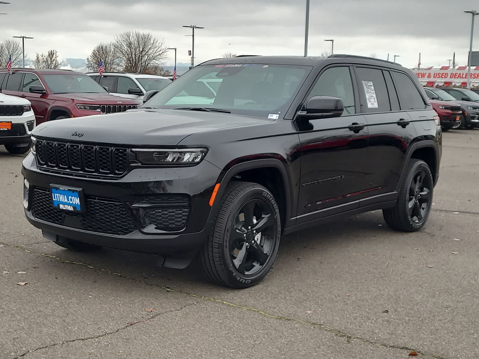 2025 Jeep Grand Cherokee Altitude's photo