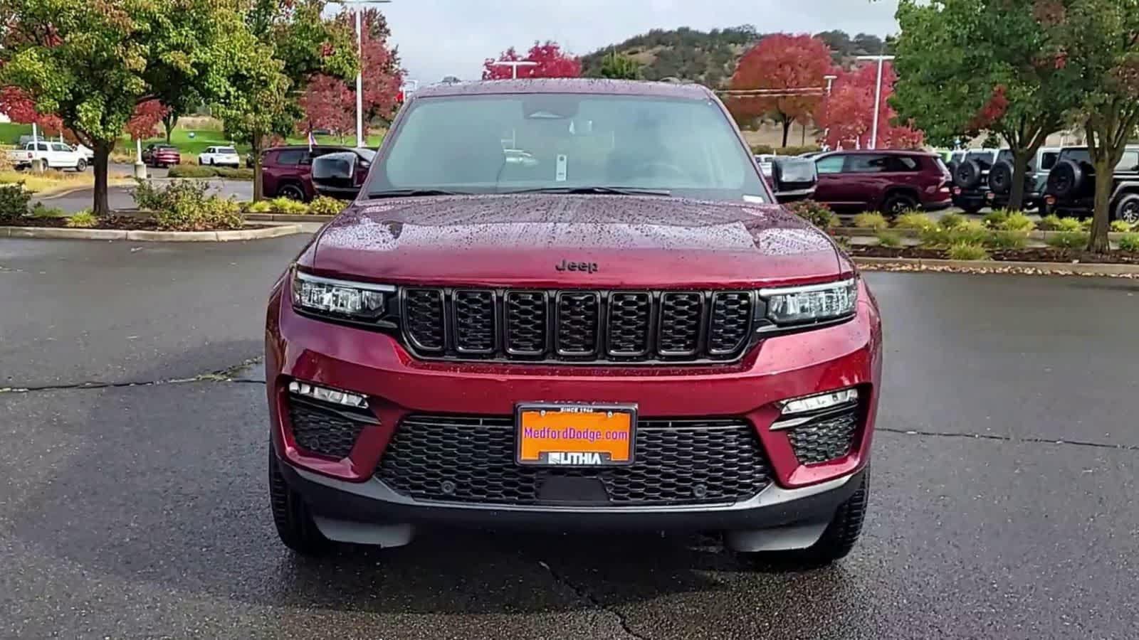 Thumbnail: 2025 Jeep Grand Cherokee - 3