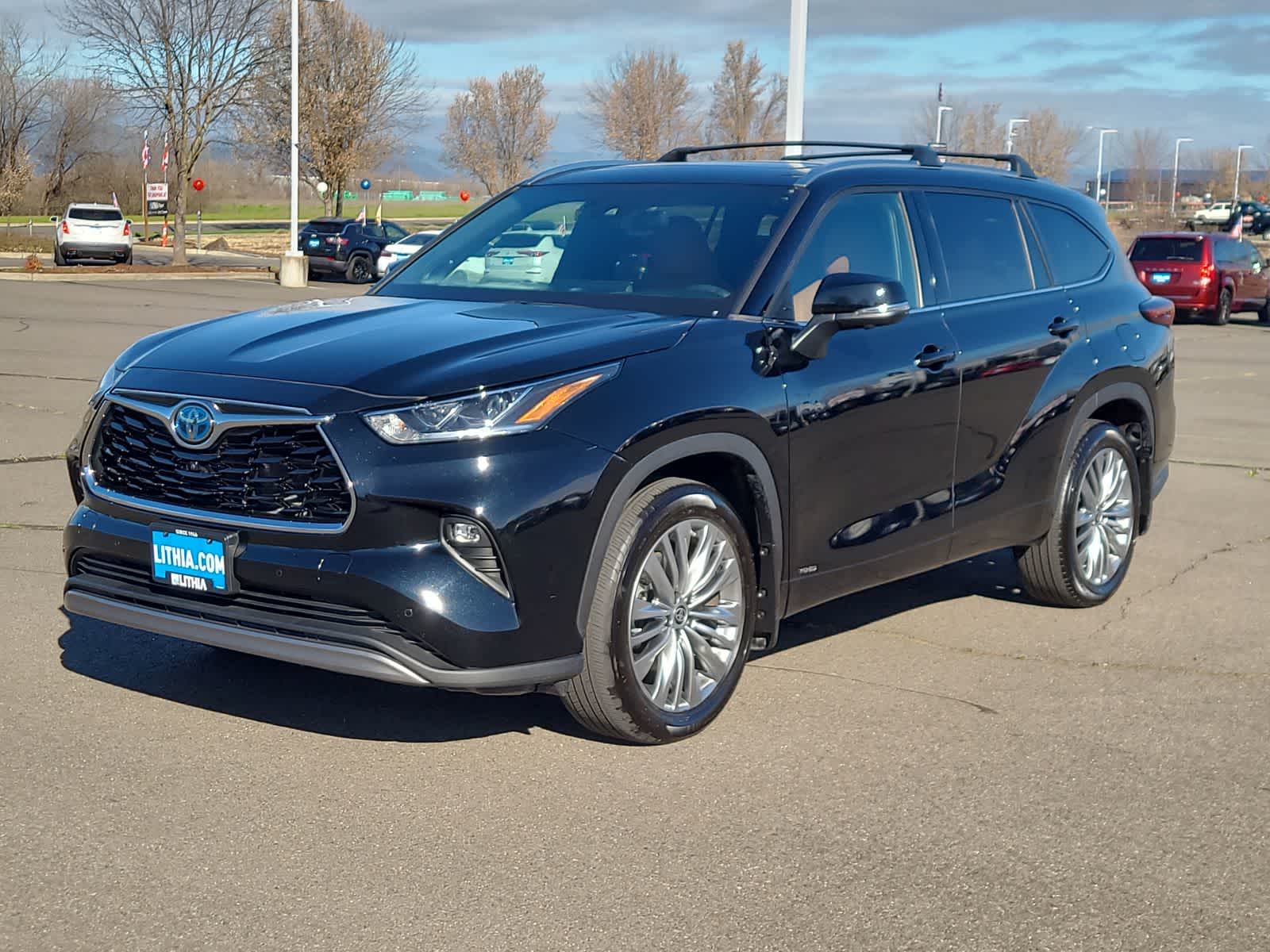 Thumbnail: 2024 Toyota Highlander - 1