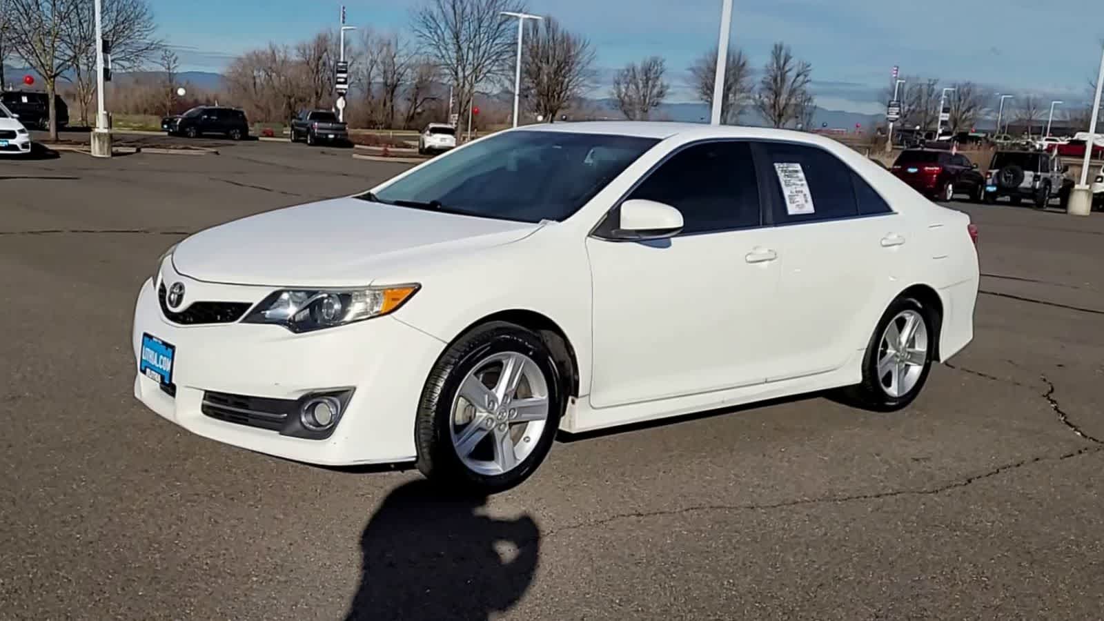 Thumbnail: 2014 Toyota Camry - 4