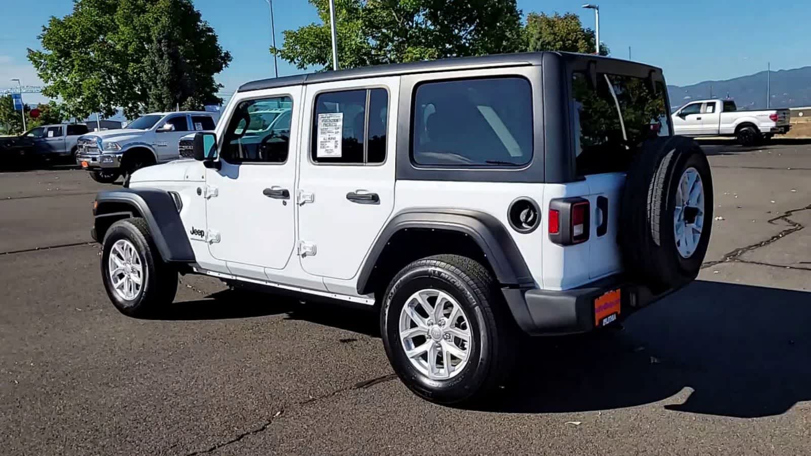 Thumbnail: 2023 Jeep Wrangler - 6
