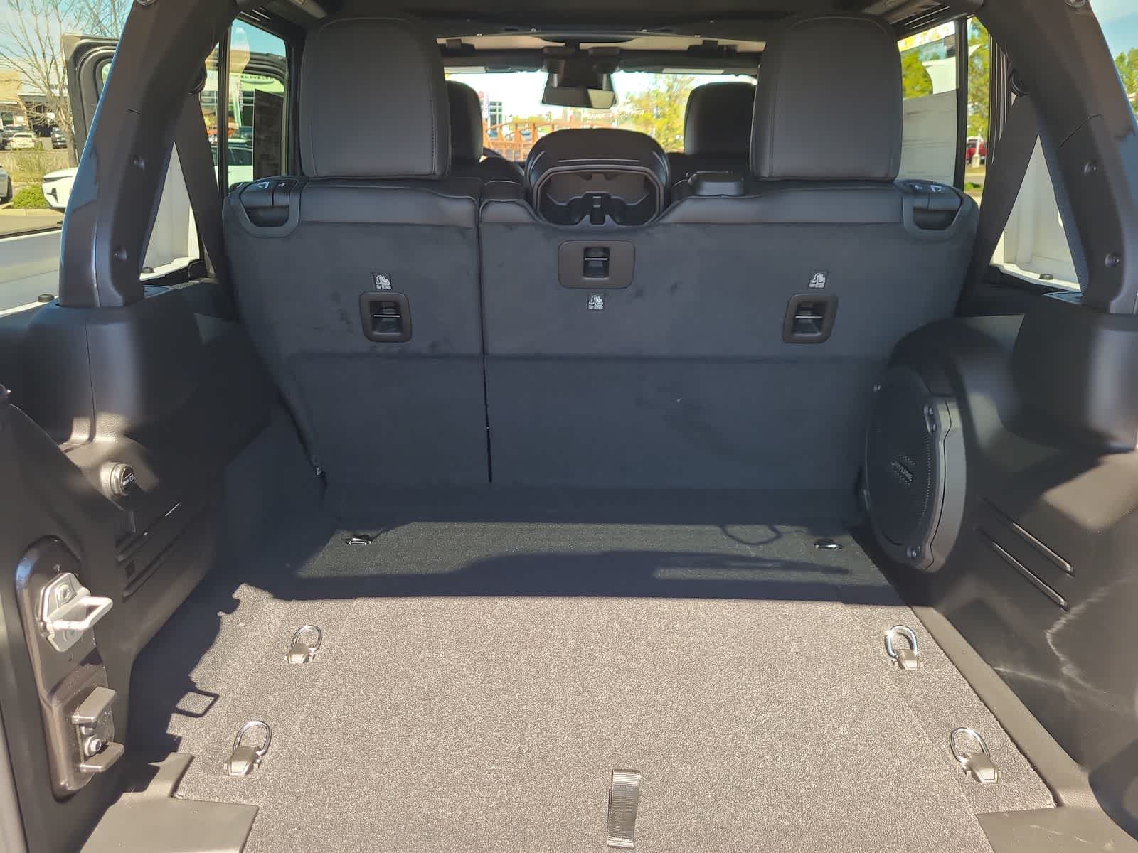 Thumbnail: 2026 Jeep Wrangler - 27