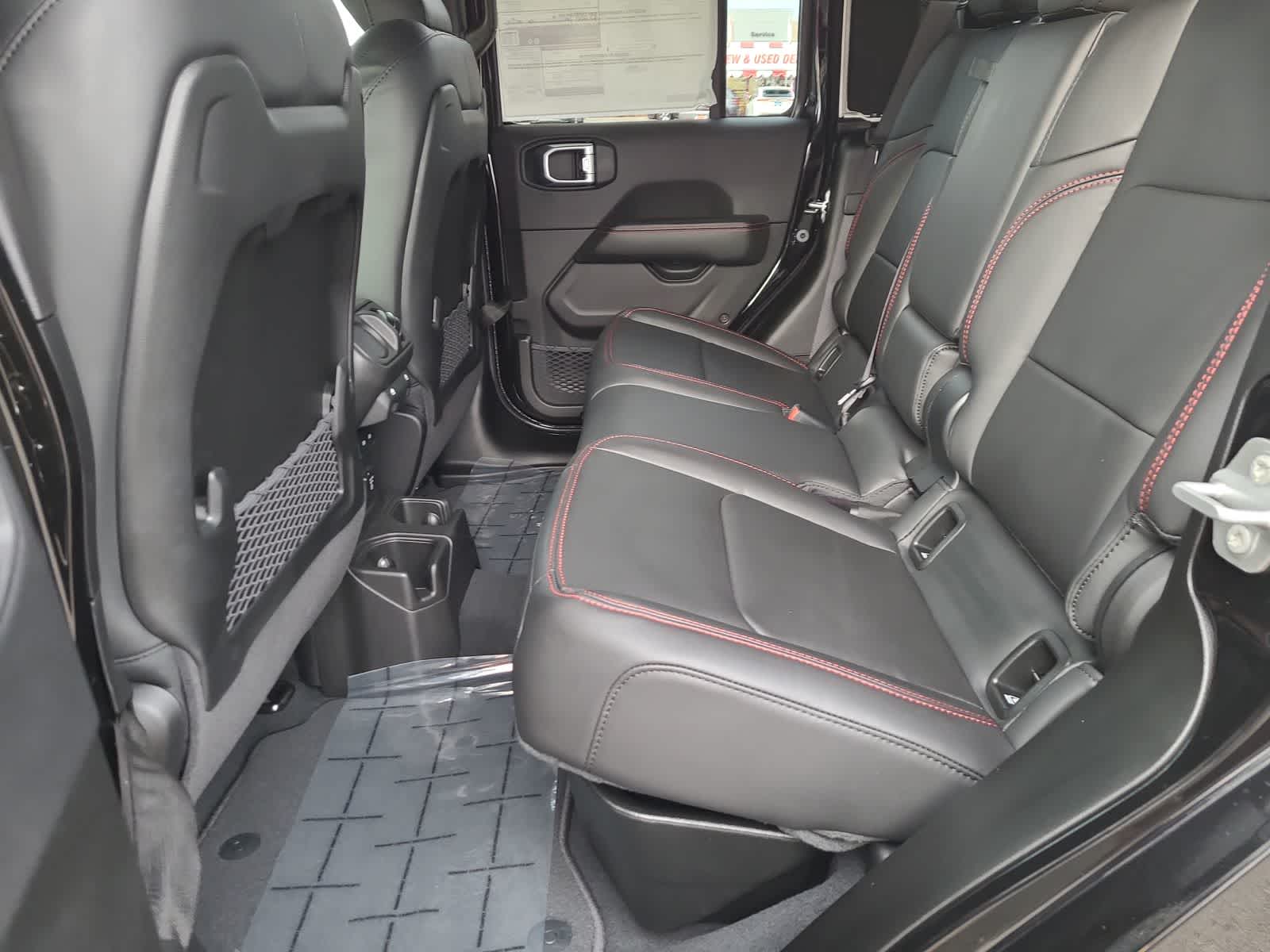 Thumbnail: 2026 Jeep Gladiator - 21