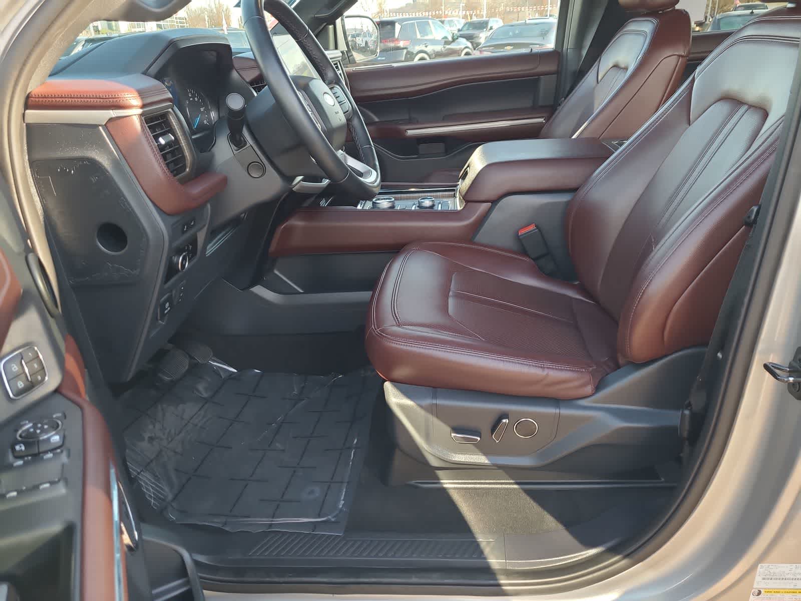 Thumbnail: 2023 Ford Expedition - 19