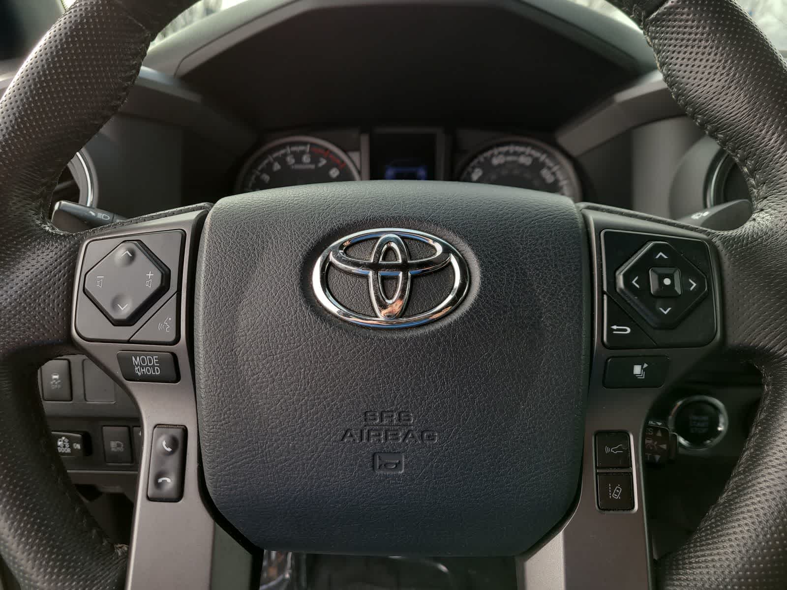 Thumbnail: 2020 Toyota Tacoma - 23