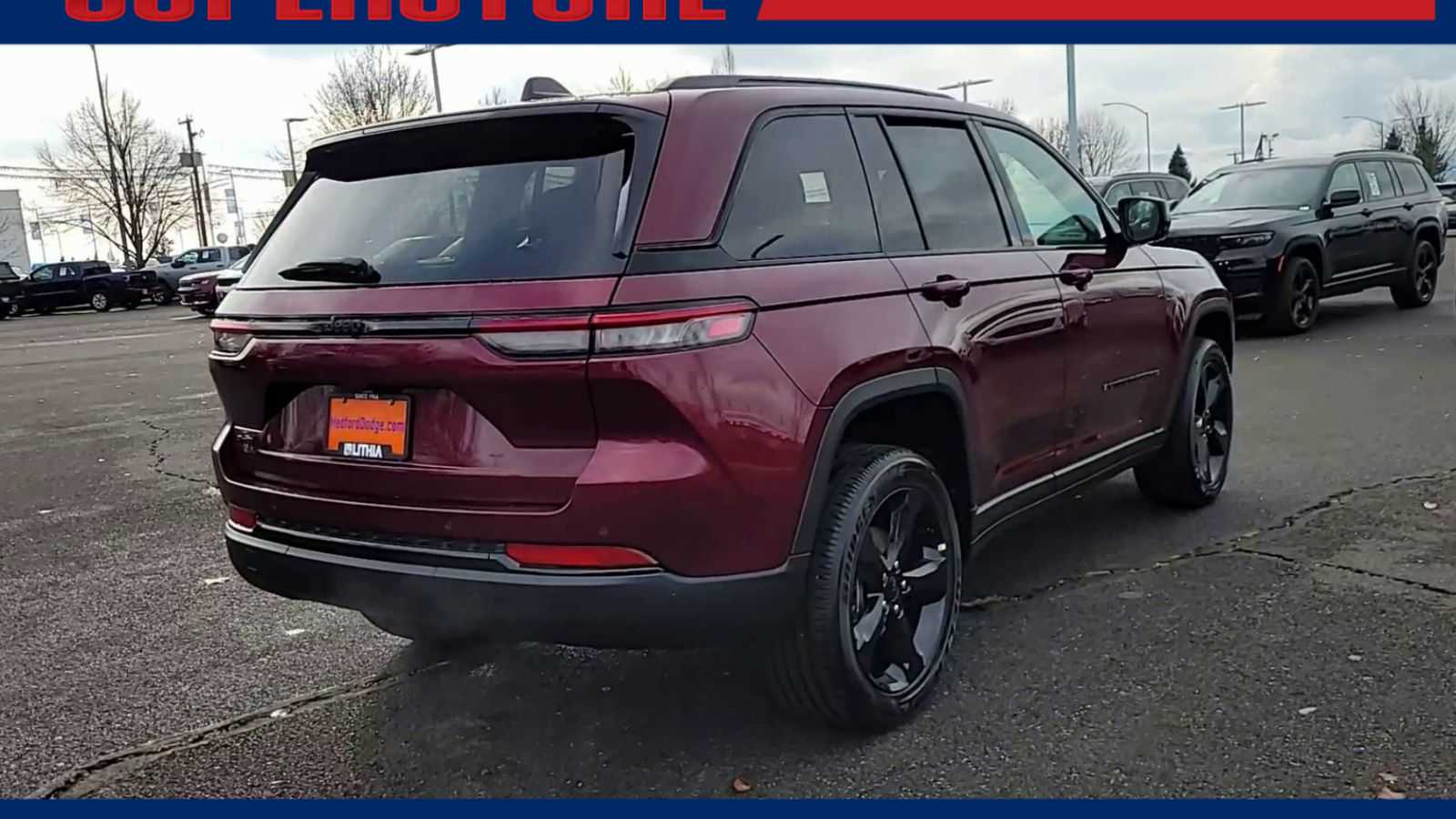 Thumbnail: 2025 Jeep Grand Cherokee - 8
