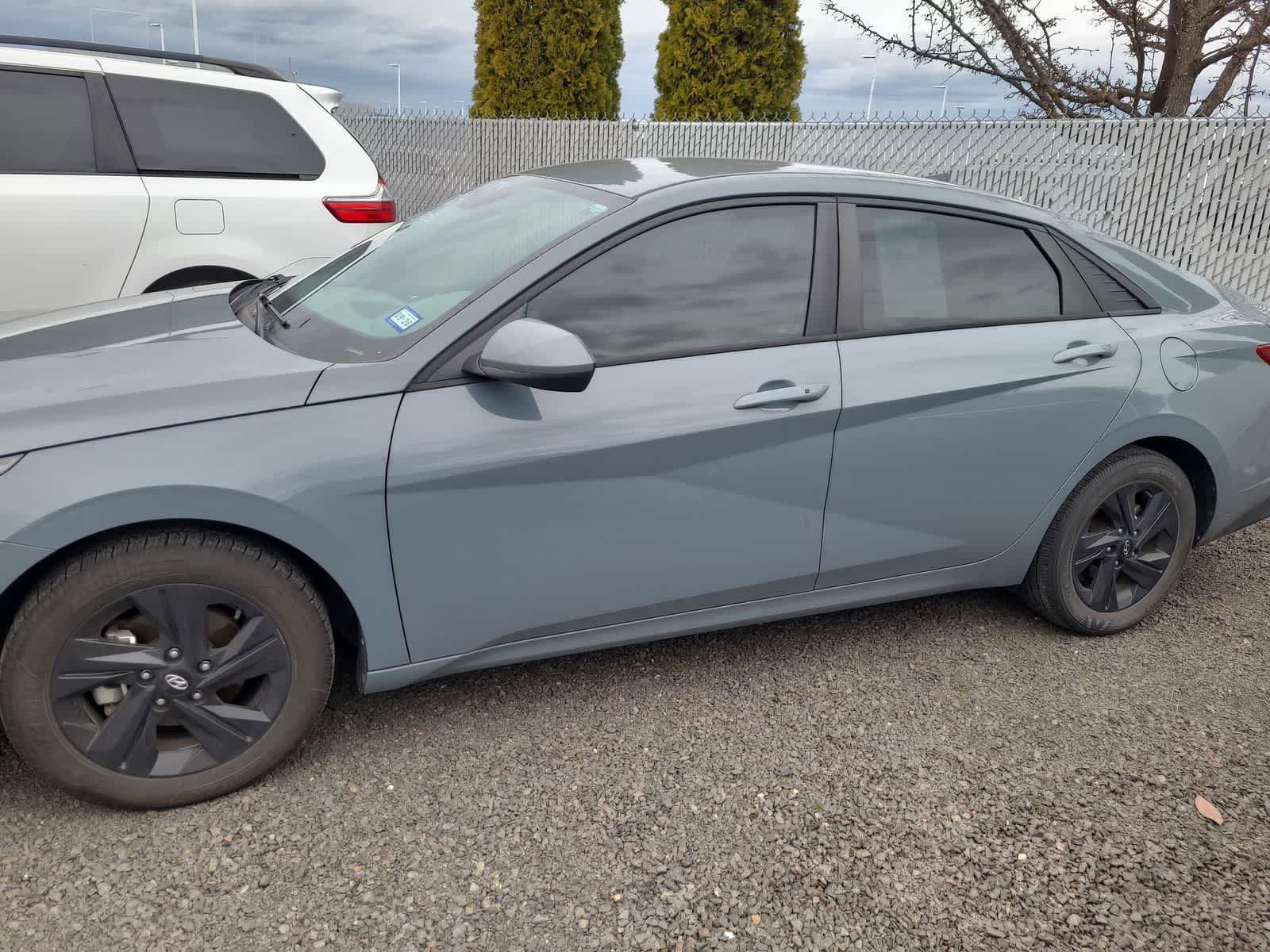 Thumbnail: 2022 Hyundai Elantra - 2