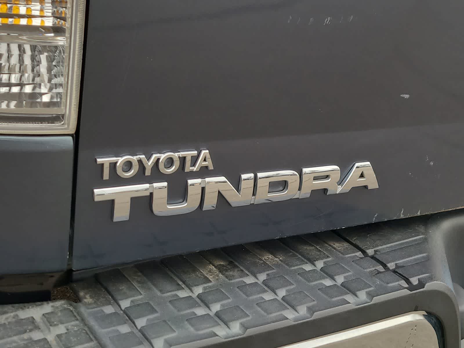 Thumbnail: 2010 Toyota Tundra - 15