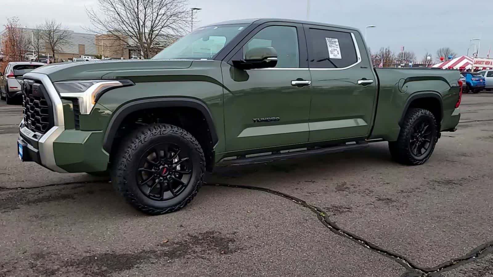 Thumbnail: 2022 Toyota Tundra - 4