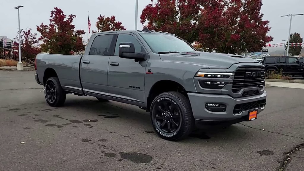 New 2026 Ram 2500 LARAMIE CREW CAB 4X4 8' BOX Pickup