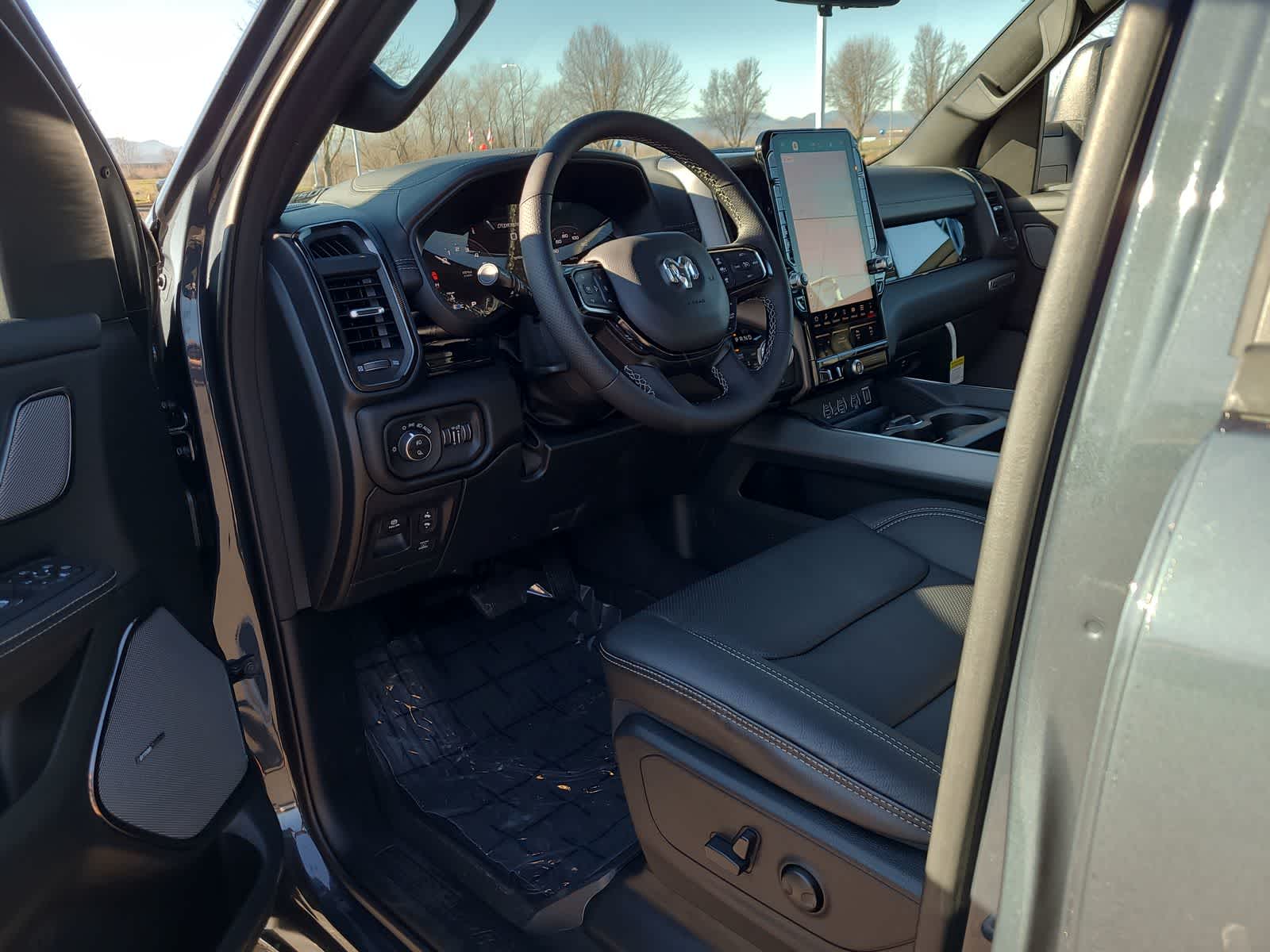 Thumbnail: 2026 RAM 1500 - 10