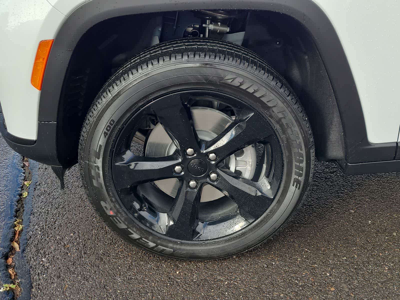 Thumbnail: 2025 Jeep Grand Cherokee - 16