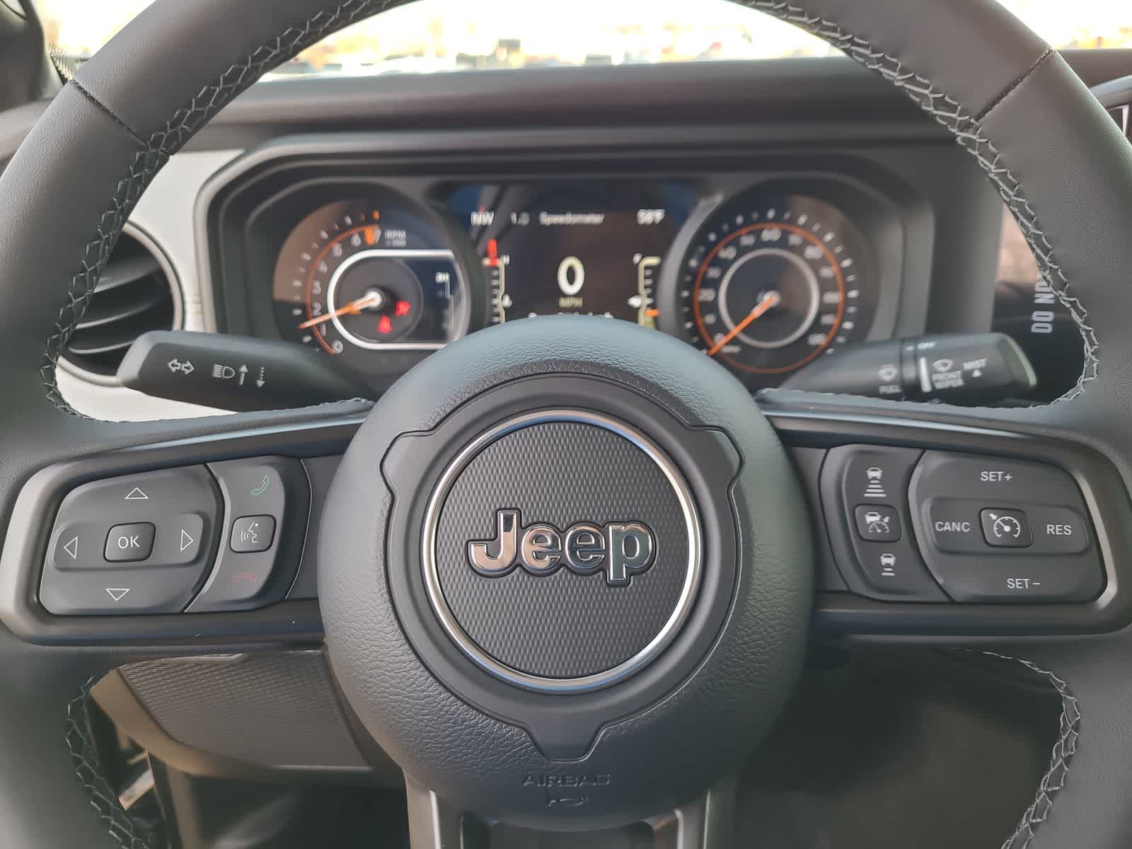 Thumbnail: 2026 Jeep Gladiator - 23