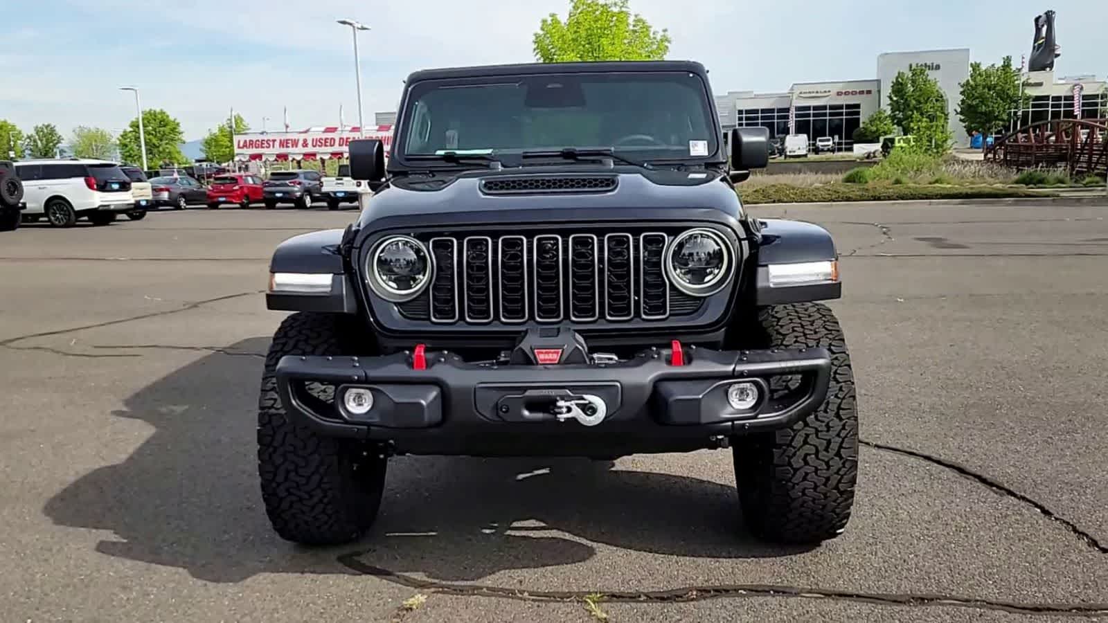 Thumbnail: 2026 Jeep Wrangler - 3