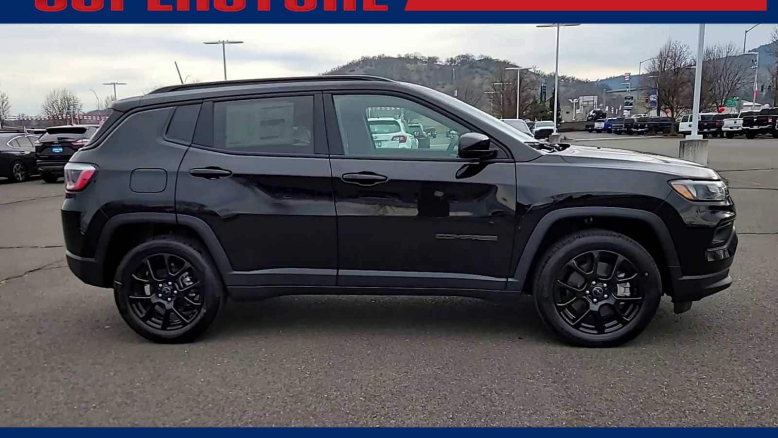 Thumbnail: 2026 Jeep Compass - 9