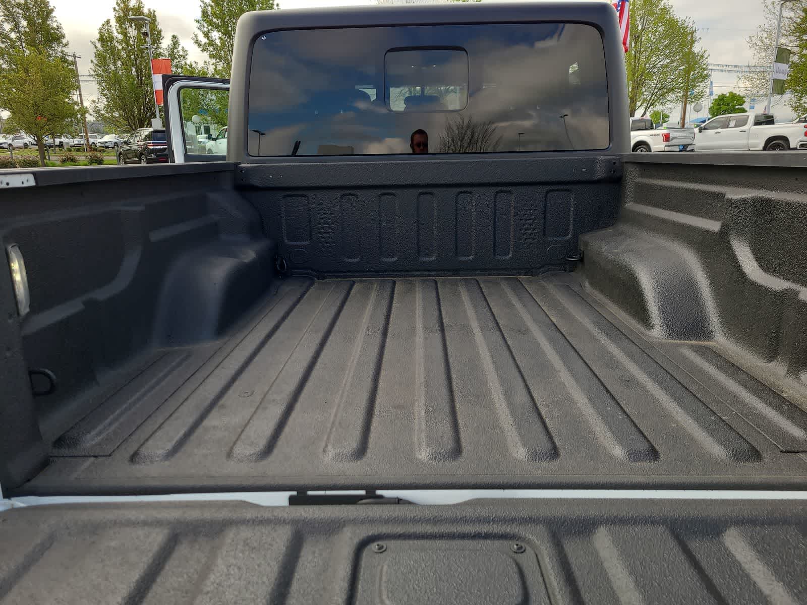 Thumbnail: 2022 Jeep Gladiator - 27