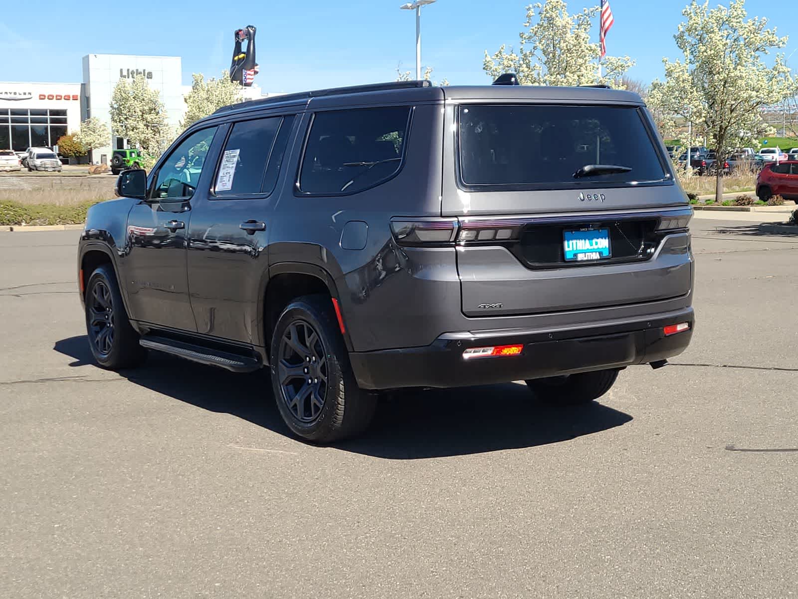 Thumbnail: 2026 Jeep Grand Wagoneer - 12