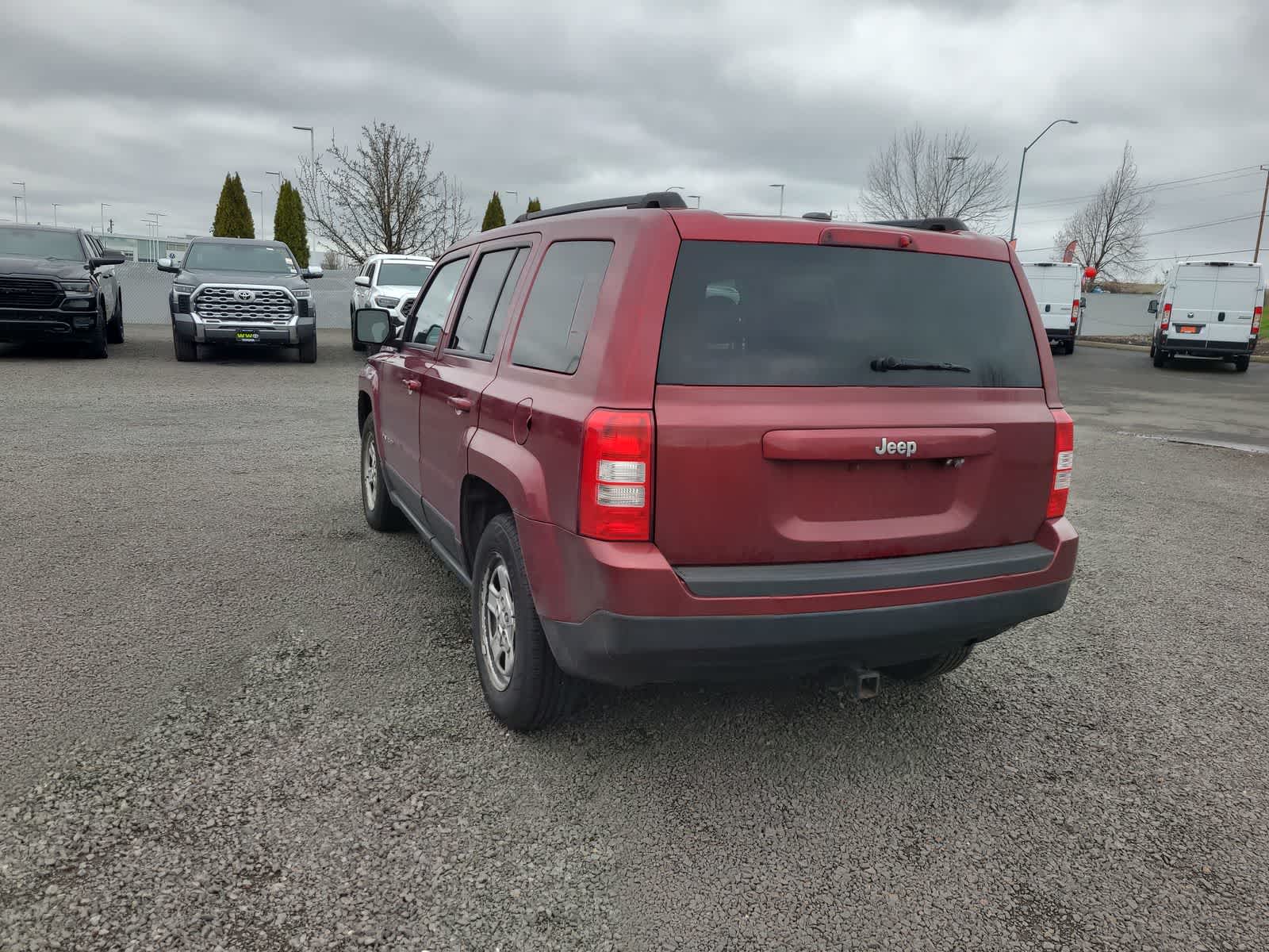 Thumbnail: 2016 Jeep Patriot - 3