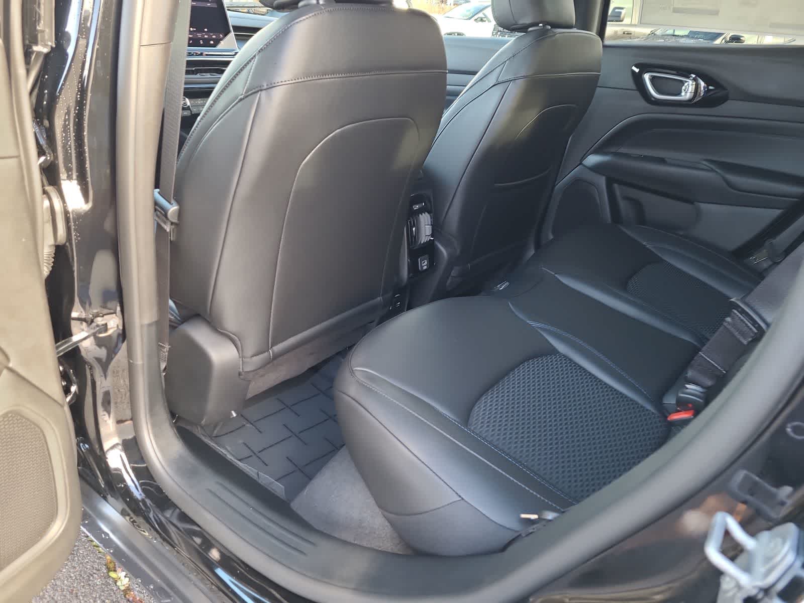 Thumbnail: 2026 Jeep Compass - 20