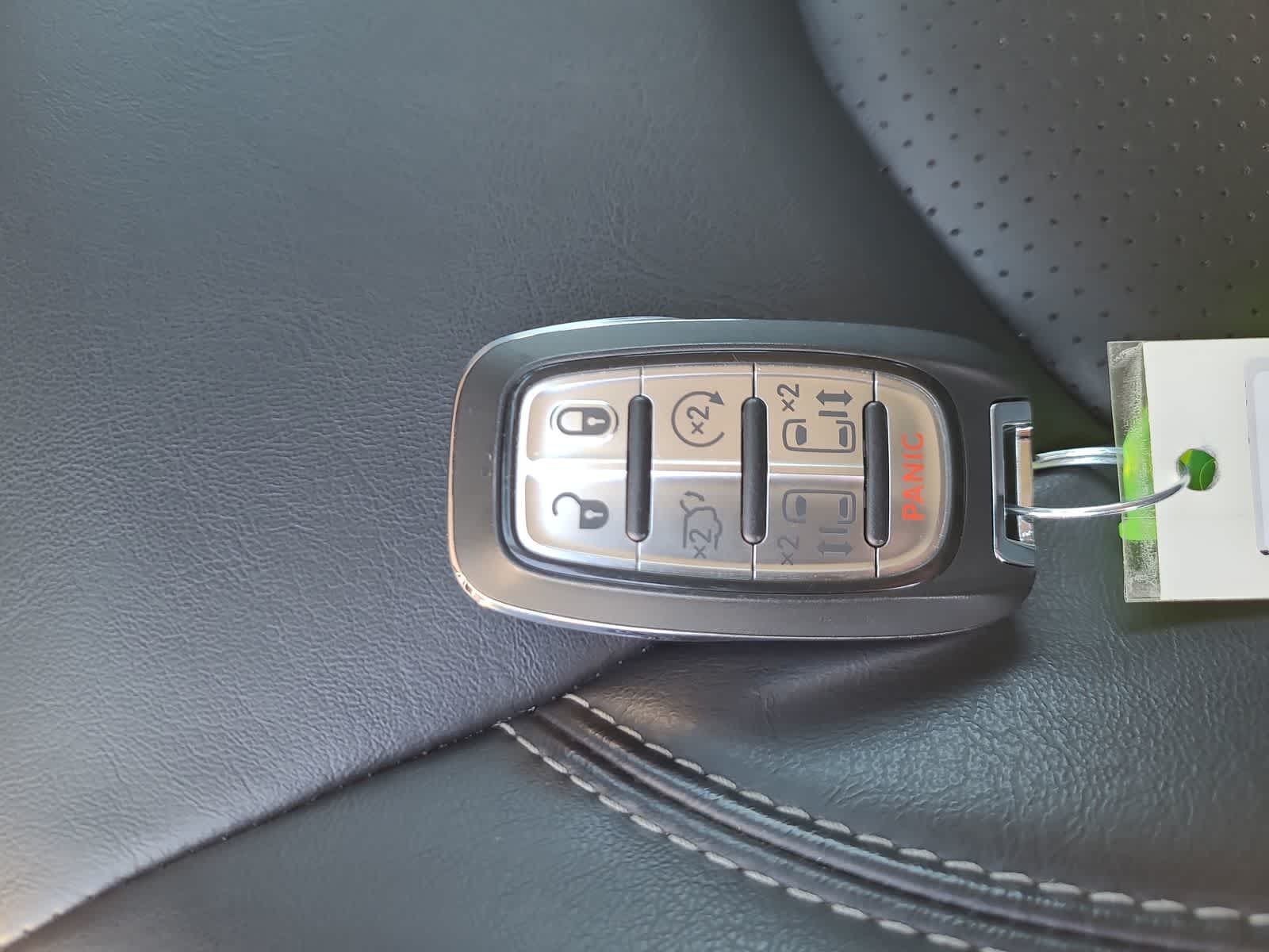 Thumbnail: 2023 Chrysler Pacifica - 28