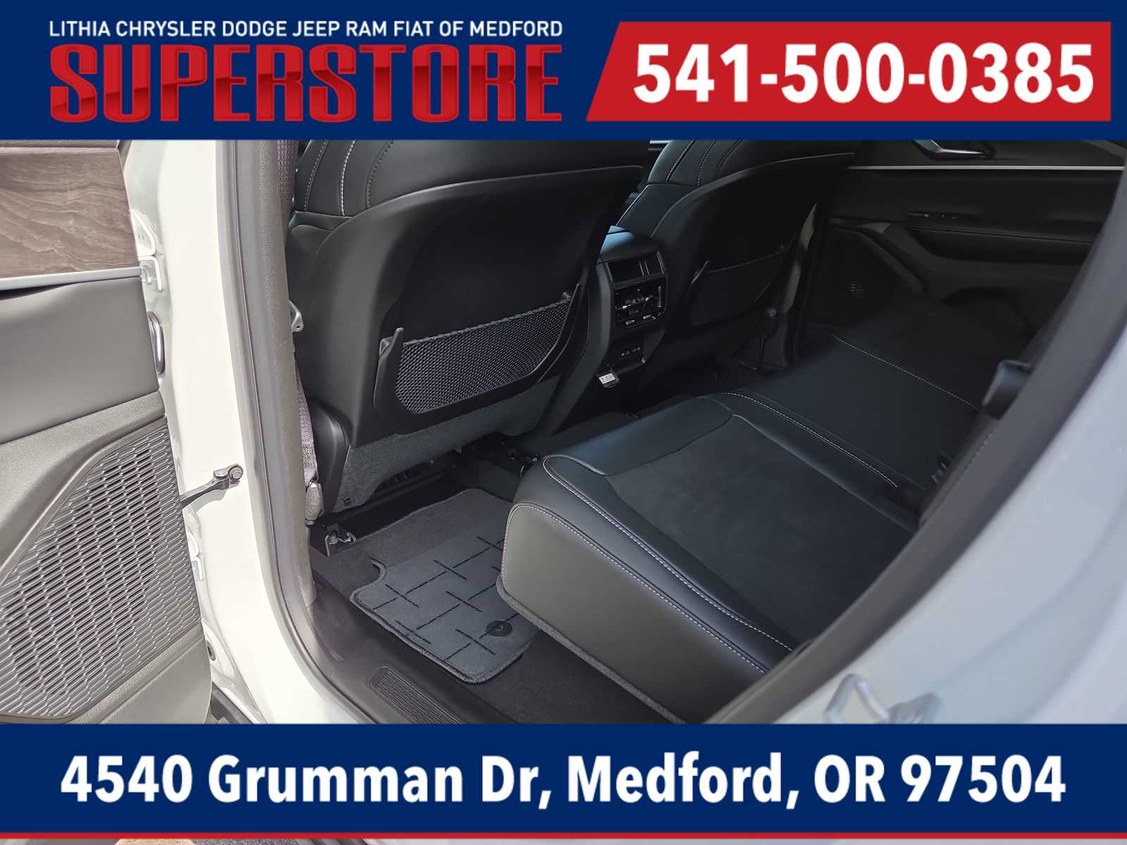 Thumbnail: 2026 Jeep Grand Cherokee - 20