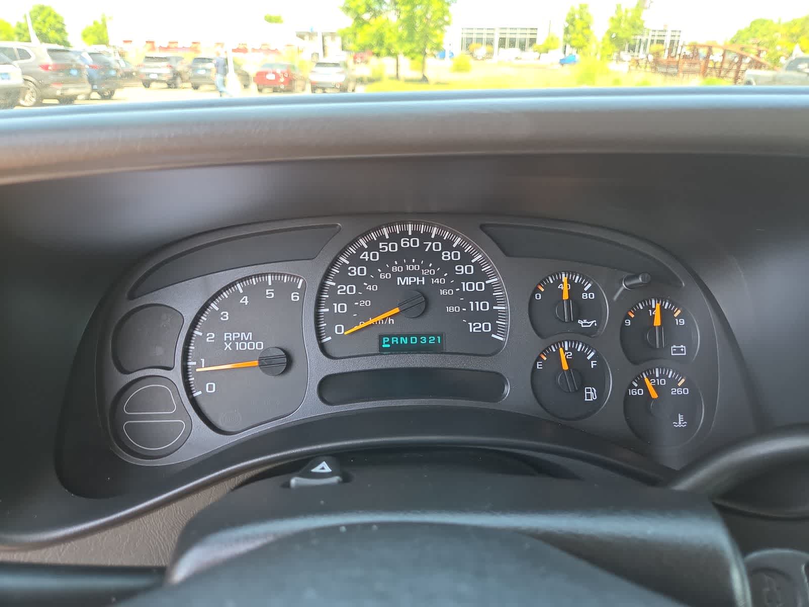Thumbnail: 2004 Chevrolet Silverado 1500 - 26