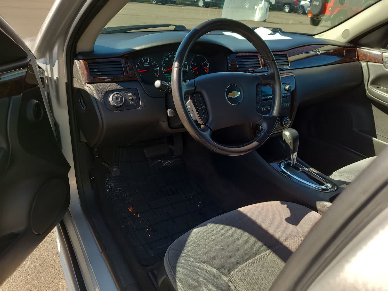 2013 Chevrolet Impala LT 10
