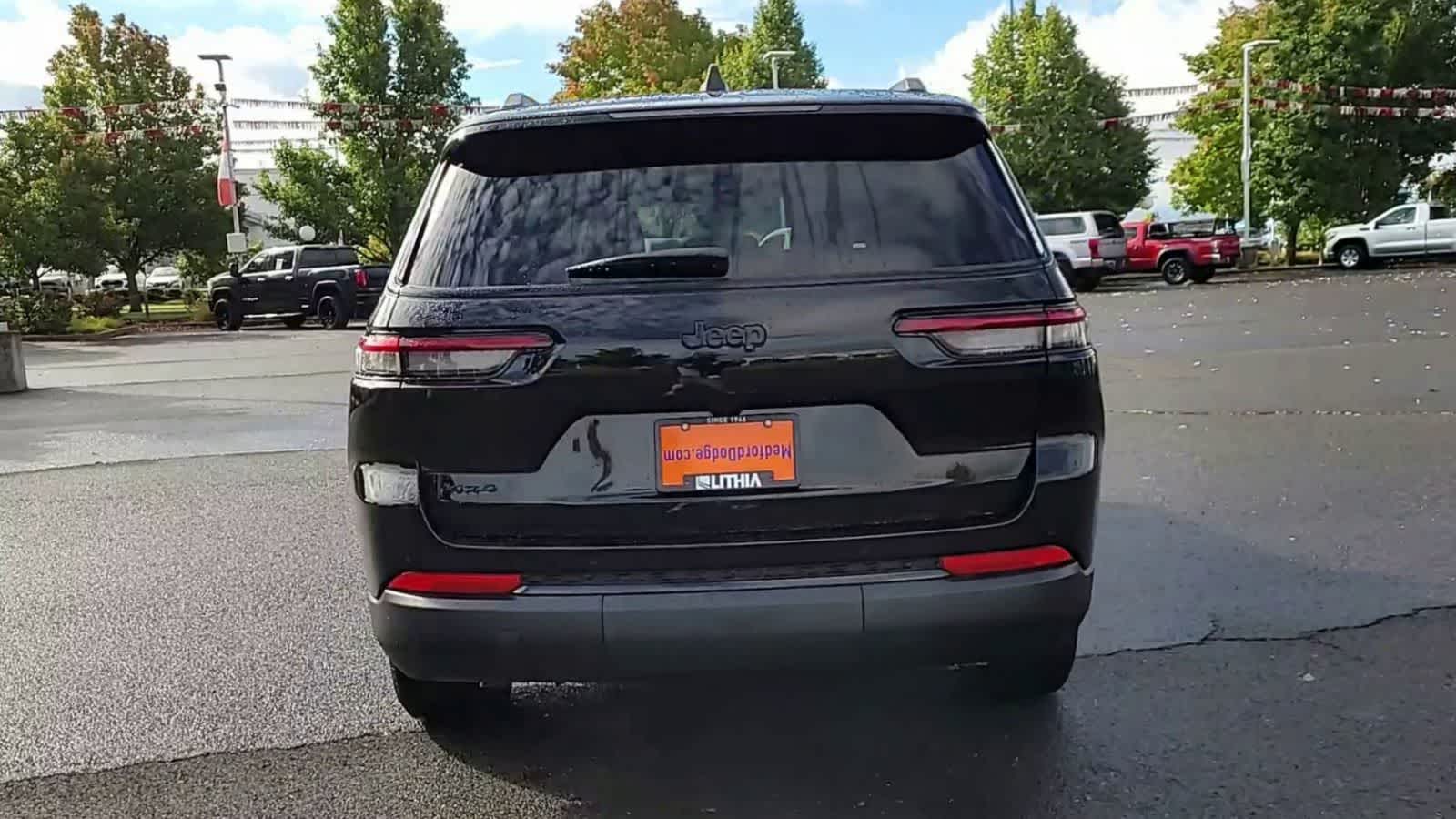 Thumbnail: 2025 Jeep Grand Cherokee - 7