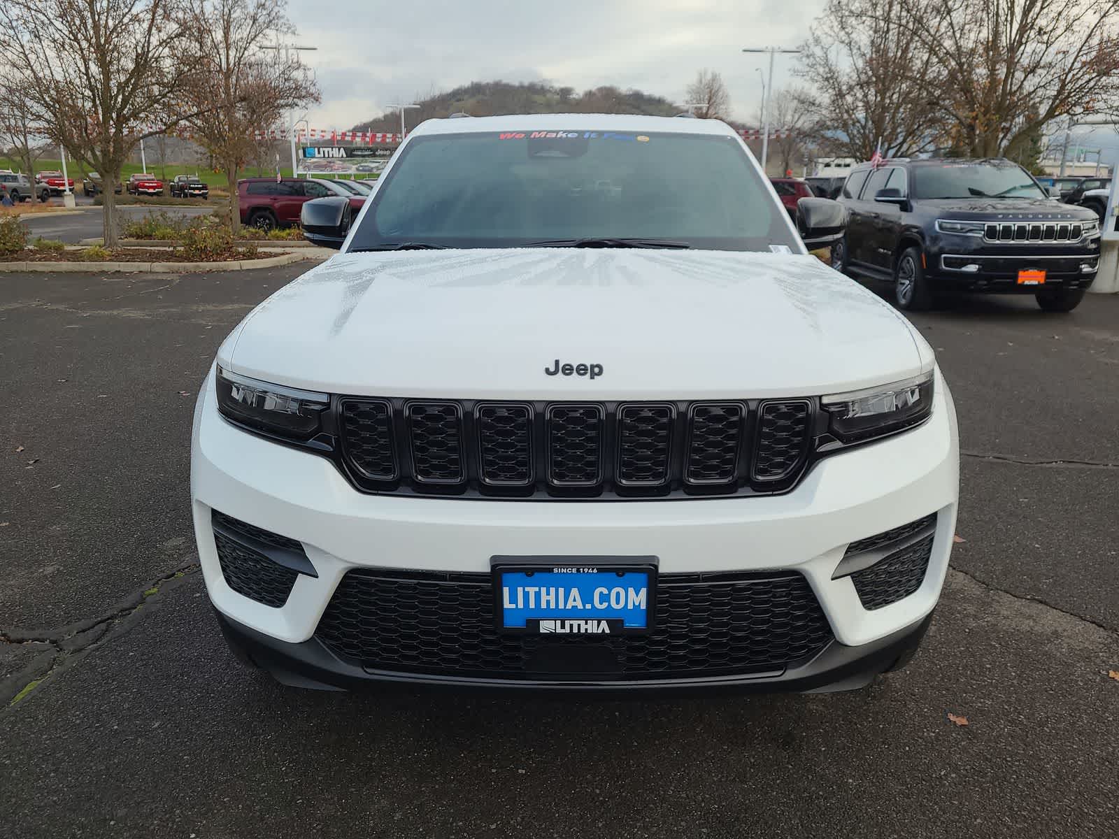 Thumbnail: 2025 Jeep Grand Cherokee - 14