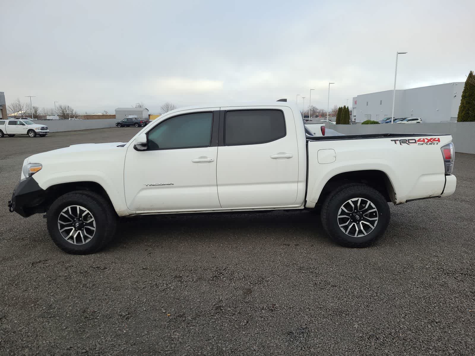 Thumbnail: 2021 Toyota Tacoma - 10