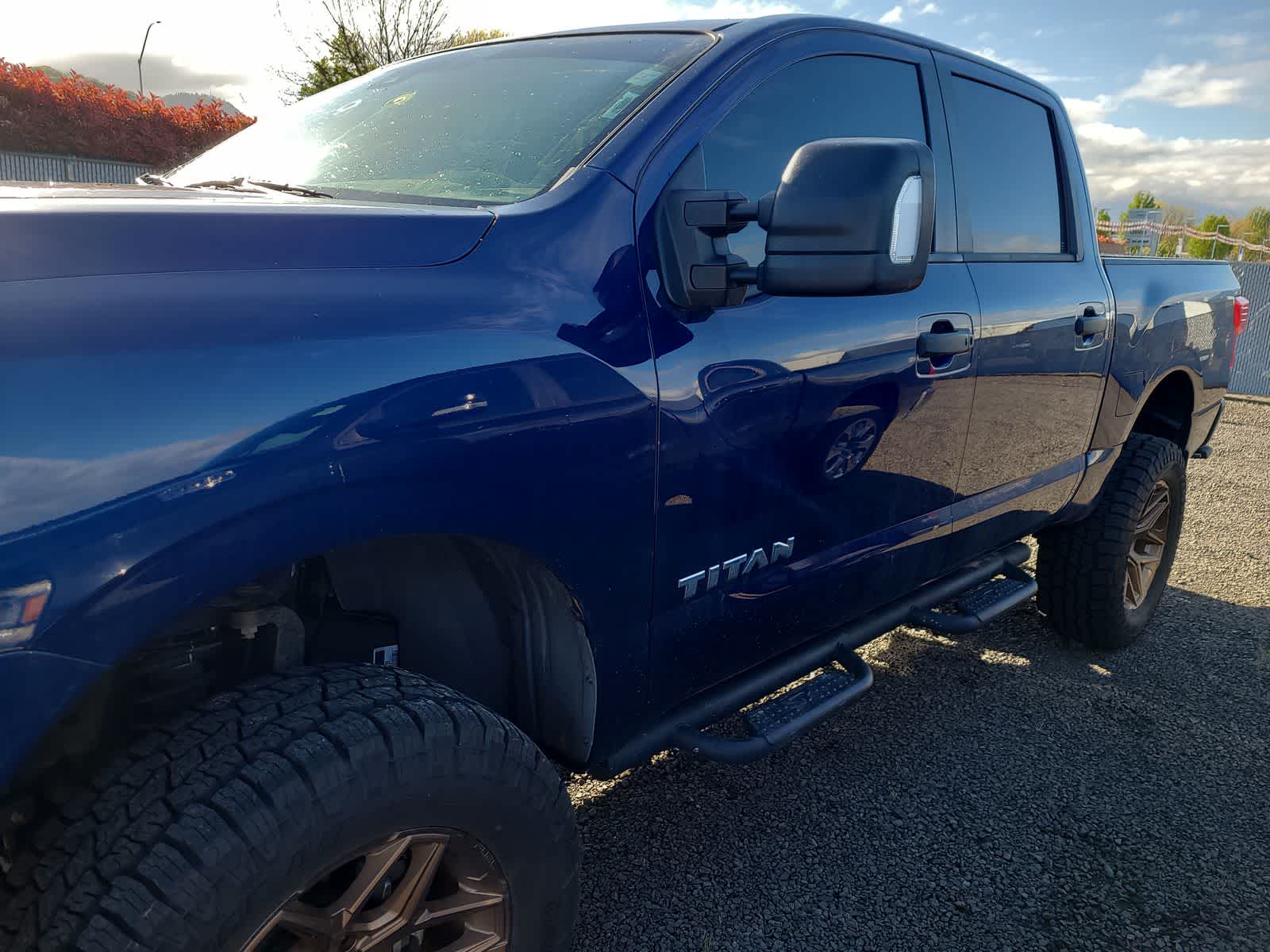 Thumbnail: 2023 Nissan Titan - 2