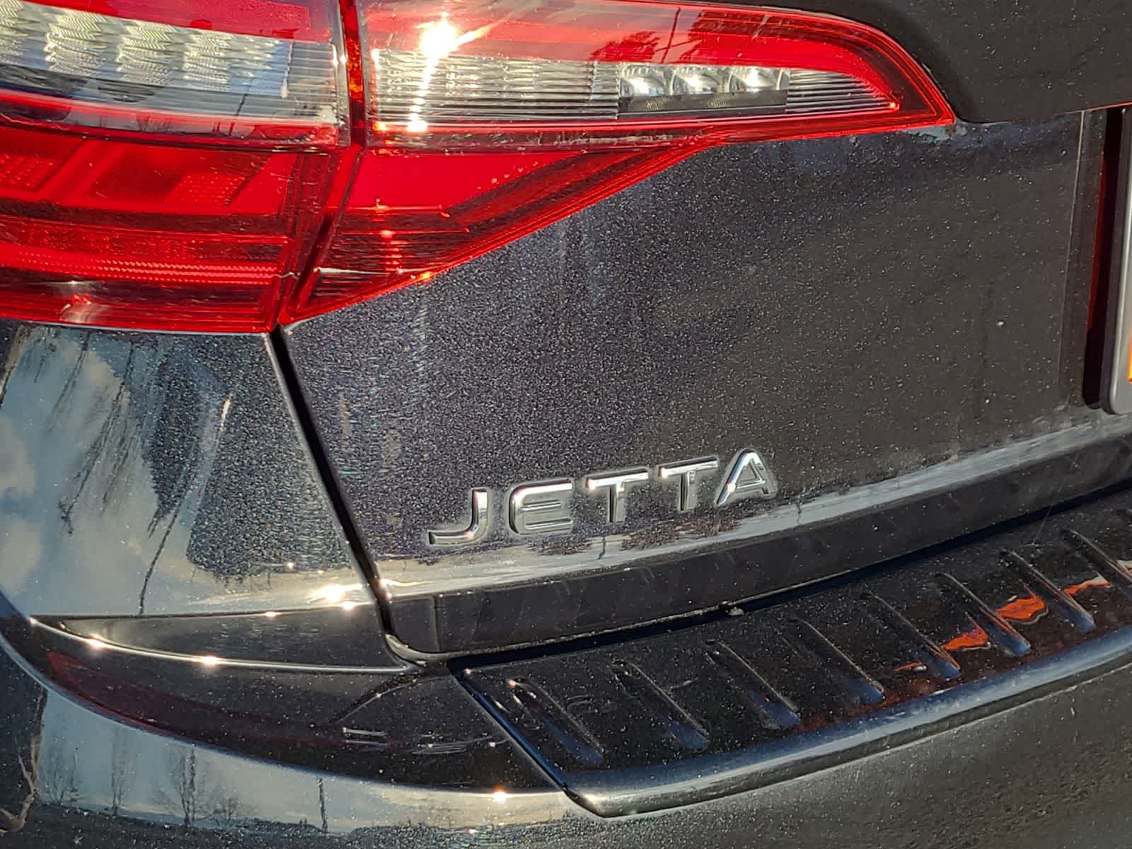 Thumbnail: 2023 Volkswagen Jetta - 15