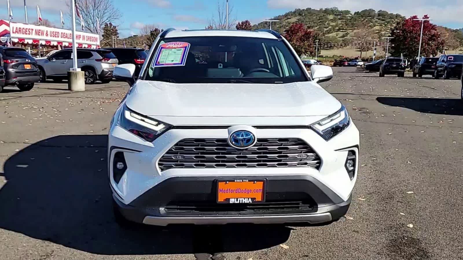 Thumbnail: 2024 Toyota RAV4 - 3