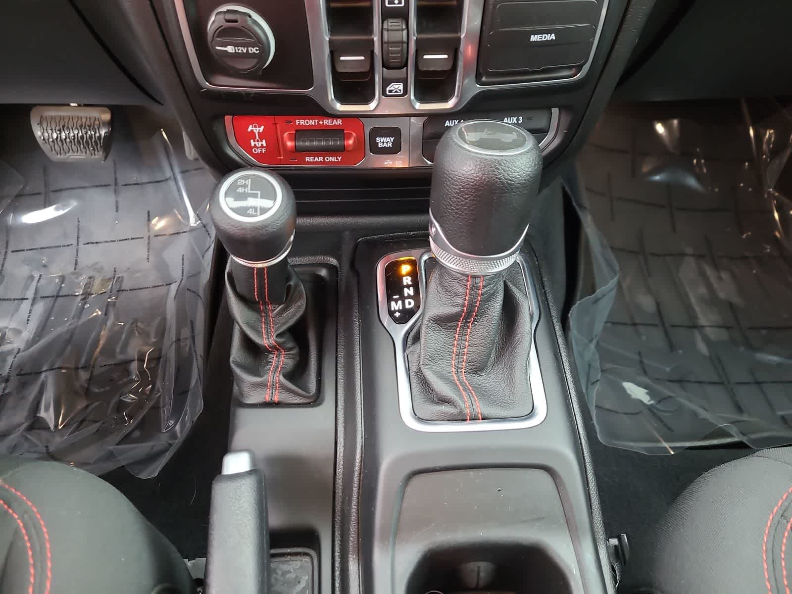 Thumbnail: 2020 Jeep Wrangler - 25