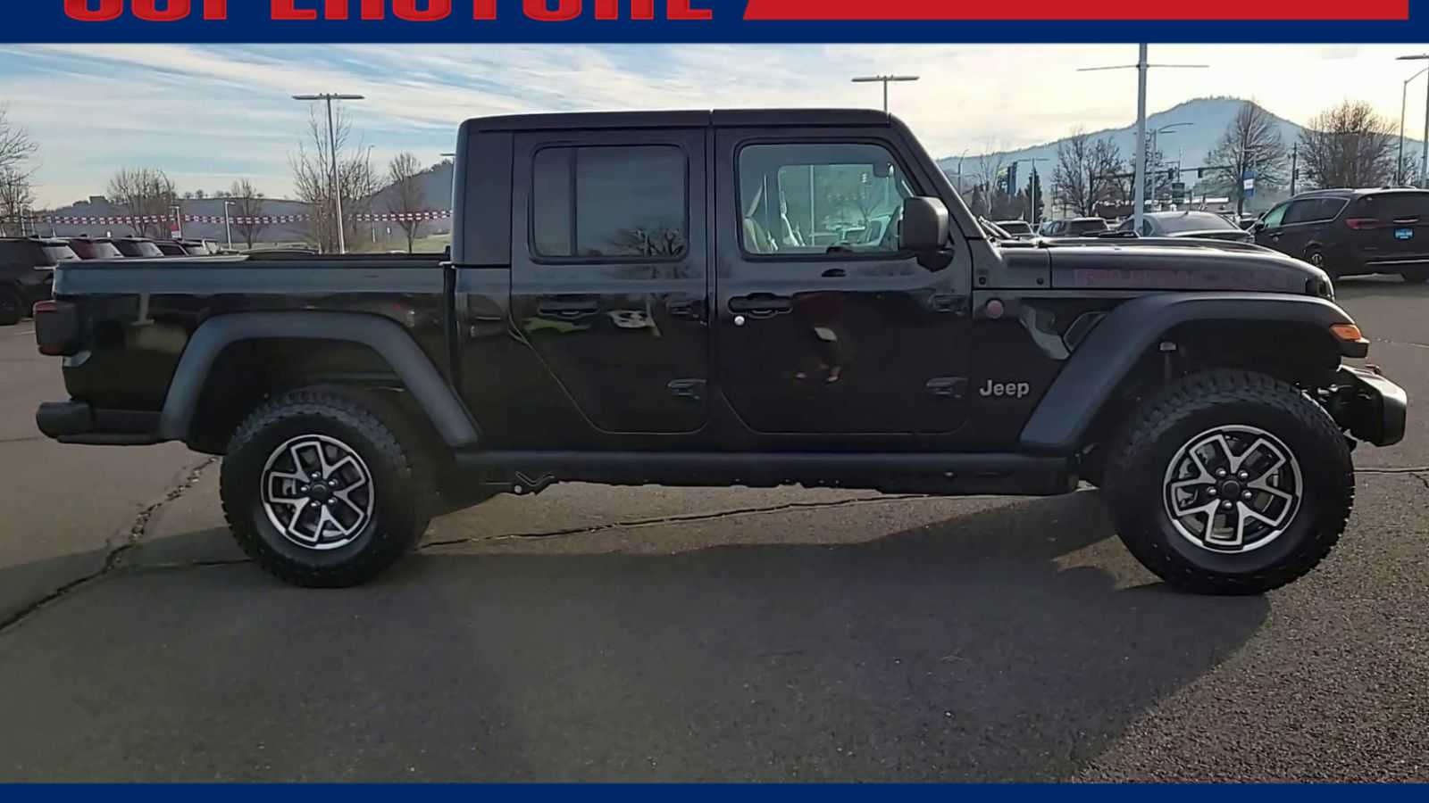 Thumbnail: 2026 Jeep Gladiator - 9