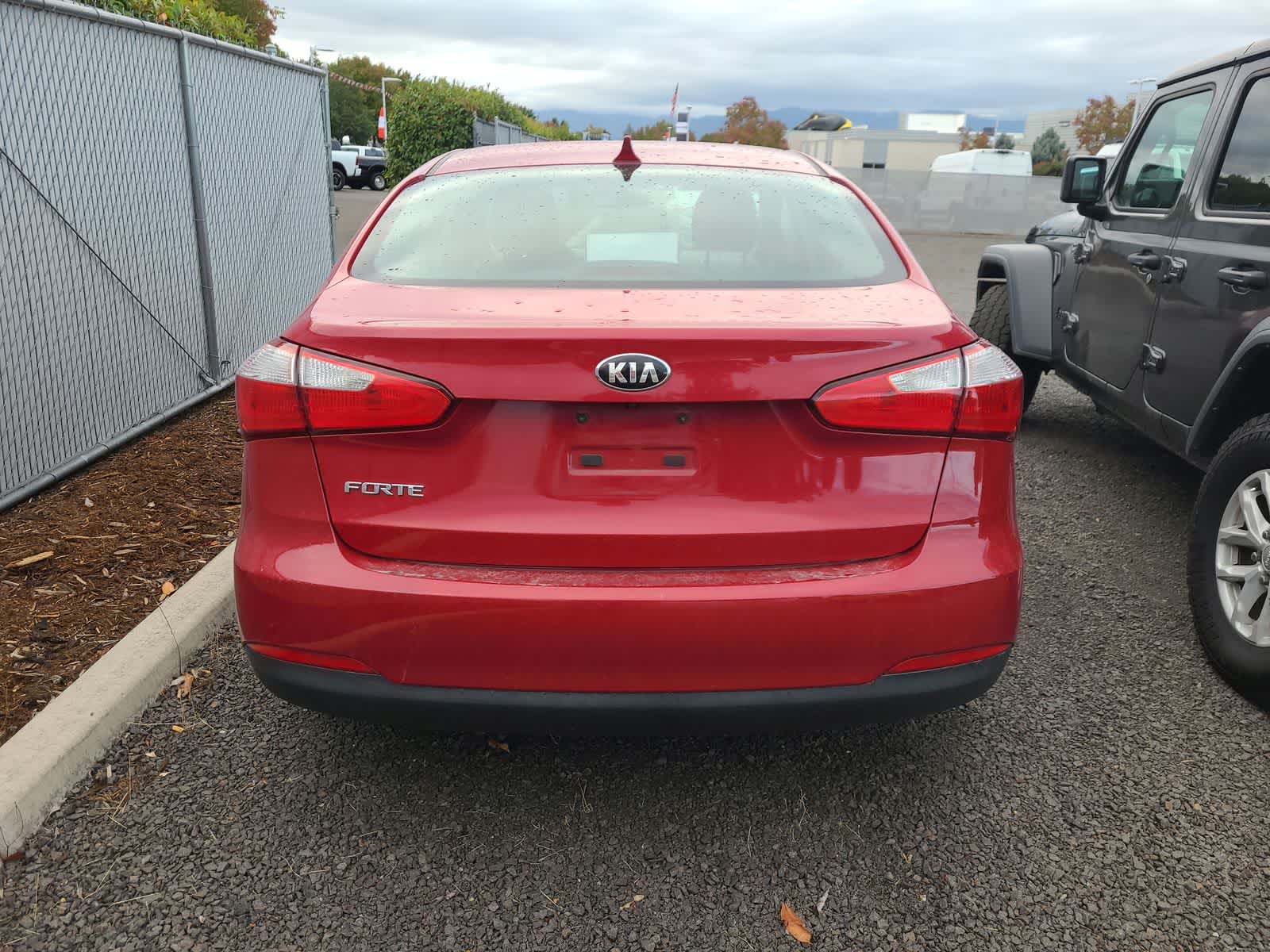 Thumbnail: 2016 Kia Forte - 4
