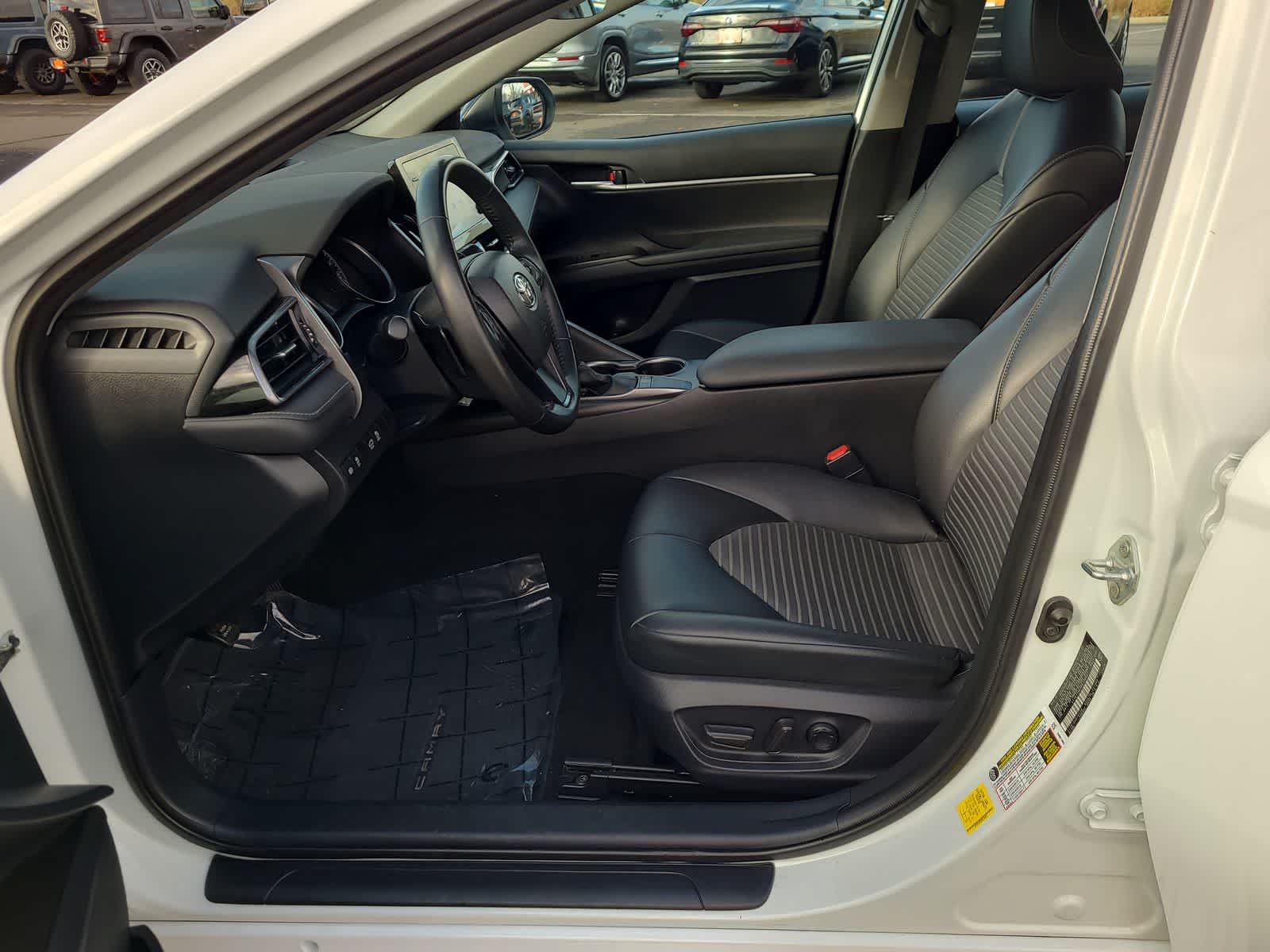 Thumbnail: 2023 Toyota Camry - 19