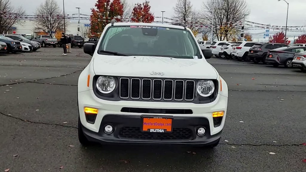 Used 2023 Jeep Renegade Latitude SUV