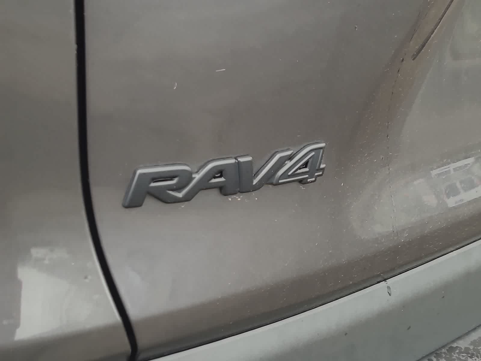 Thumbnail: 2022 Toyota RAV4 - 15