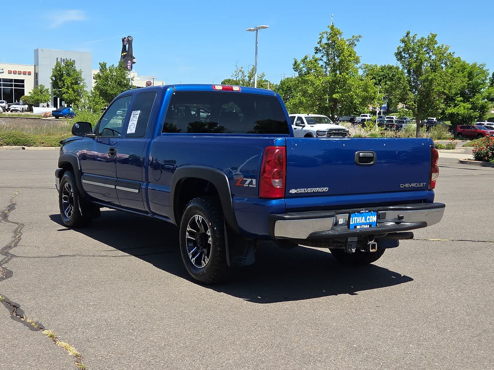 Thumbnail: 2004 Chevrolet Silverado 1500 - 12