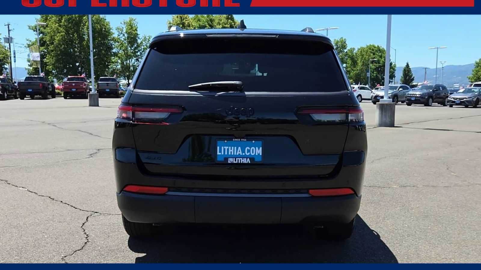 Thumbnail: 2026 Jeep Grand Cherokee - 7