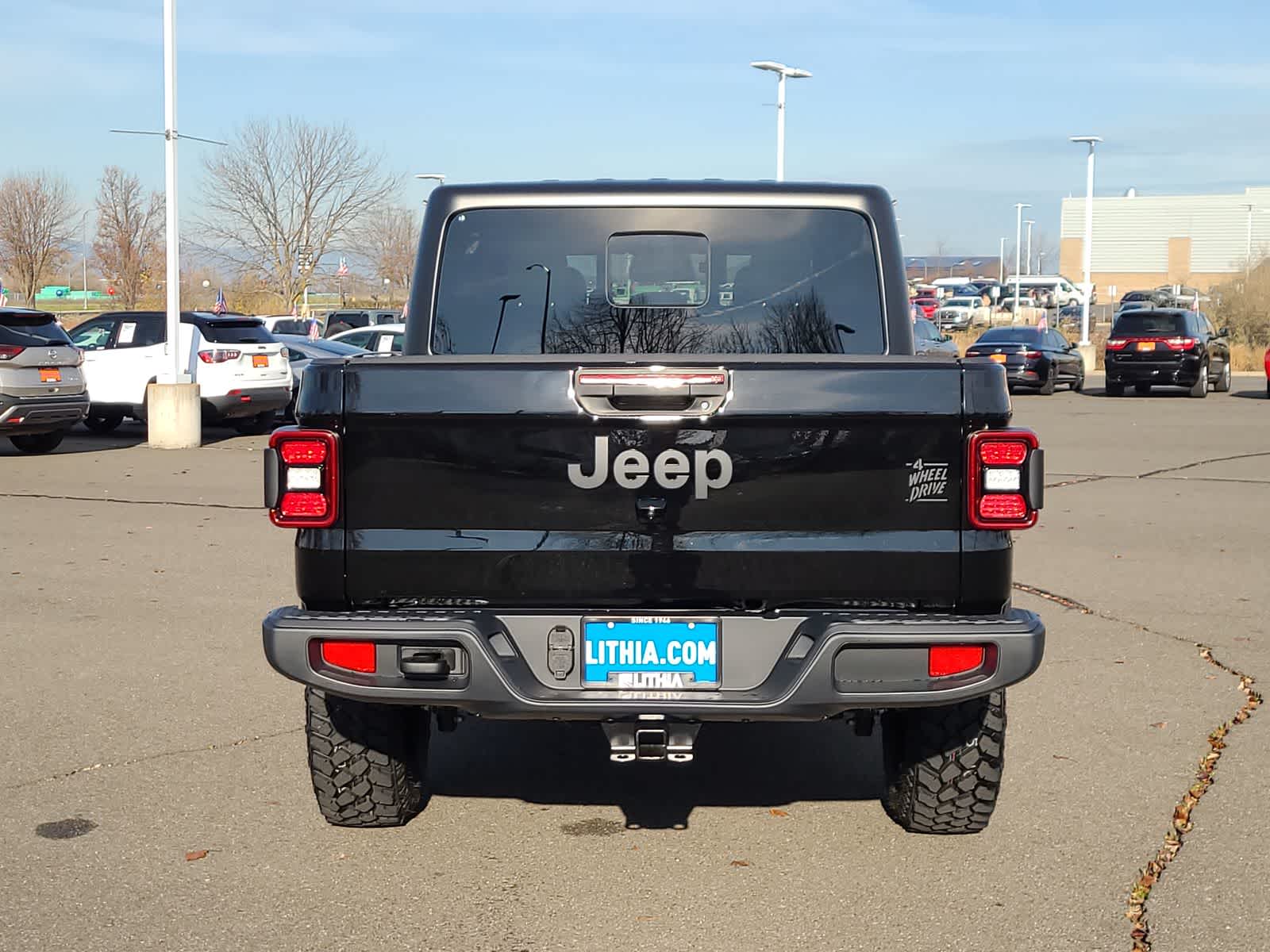 Thumbnail: 2026 Jeep Gladiator - 13