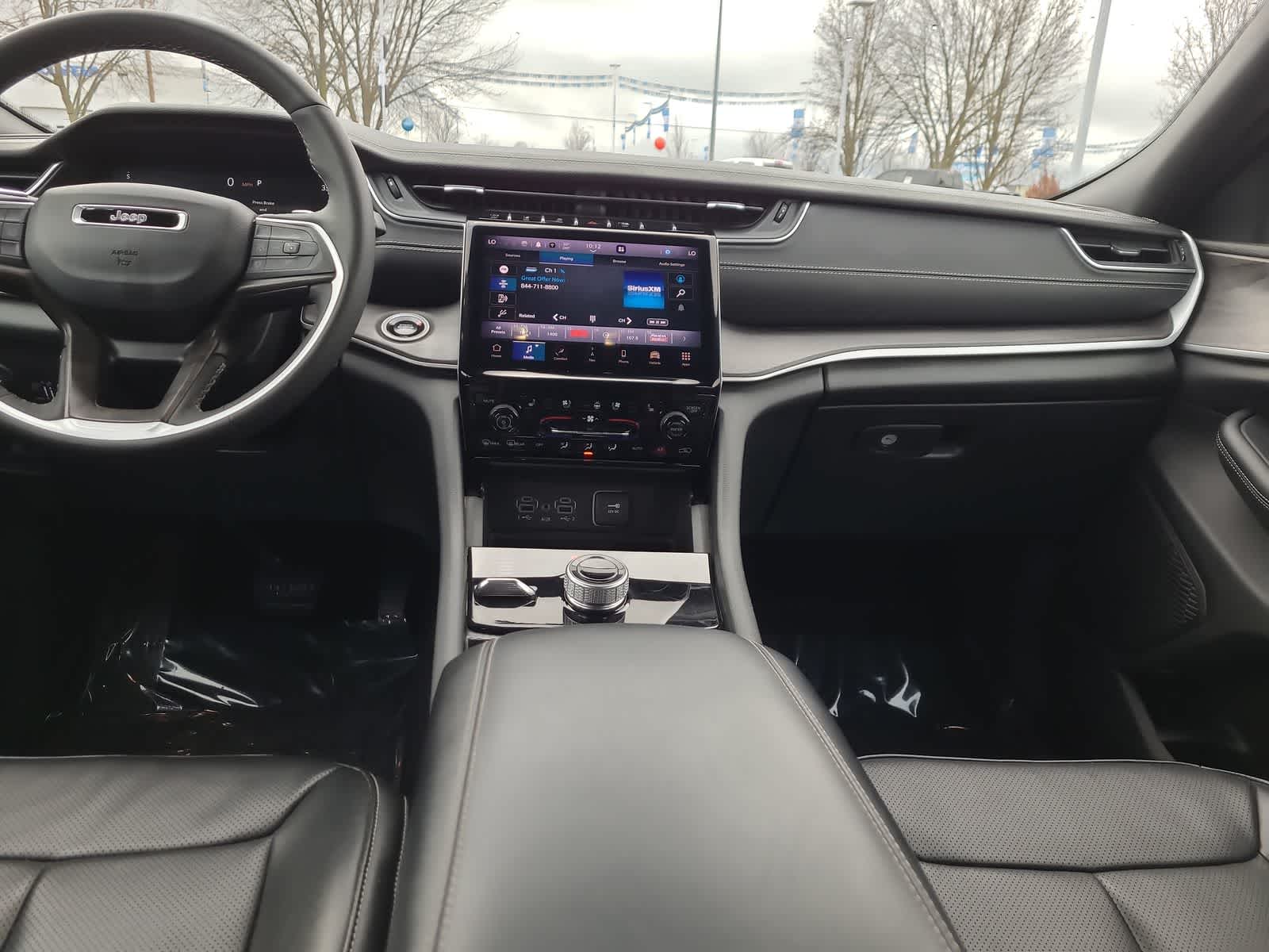 Thumbnail: 2024 Jeep Grand Cherokee L - 18