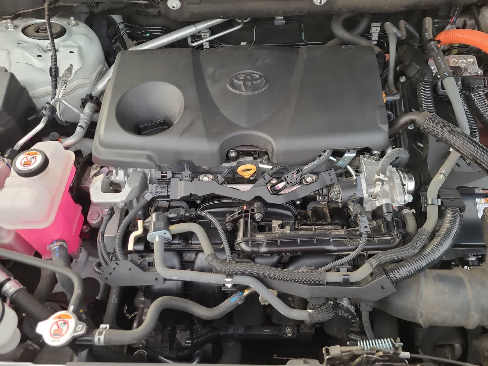 Thumbnail: 2022 Toyota RAV4 - 17