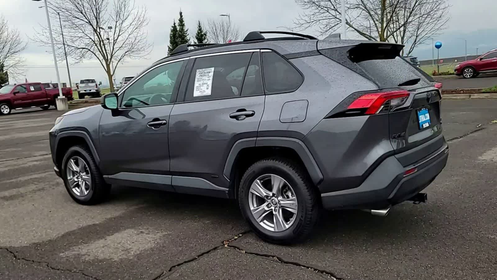 Thumbnail: 2022 Toyota RAV4 - 6