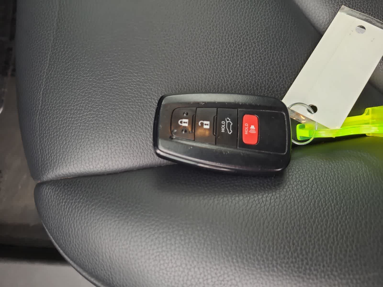 Thumbnail: 2023 Toyota Highlander - 28