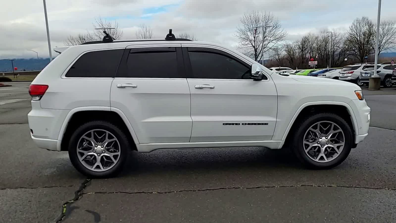 Thumbnail: 2020 Jeep Grand Cherokee - 9