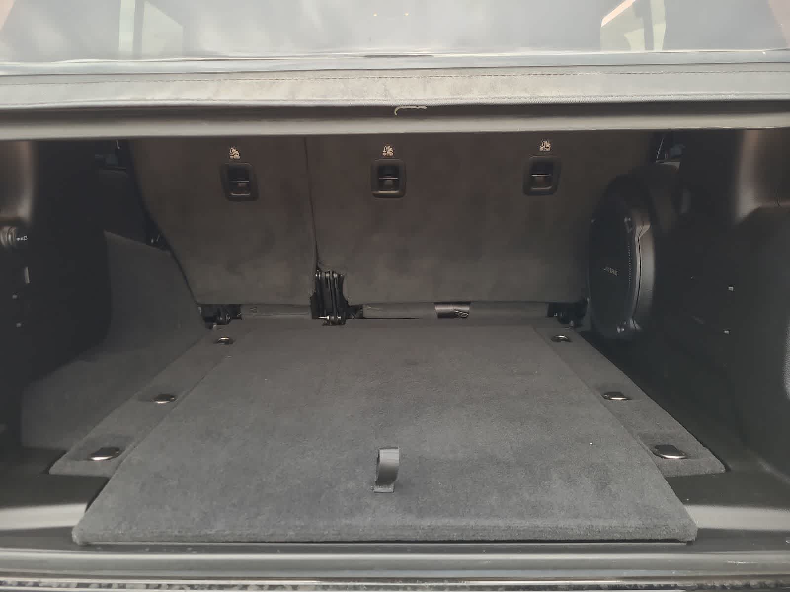 Thumbnail: 2022 Jeep Wrangler - 27