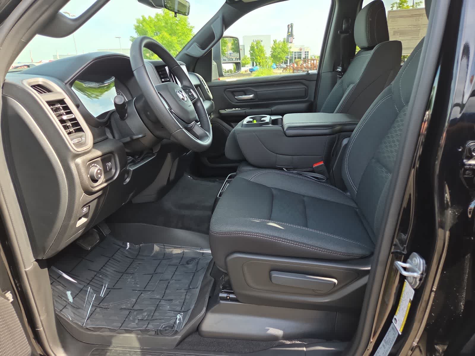 Thumbnail: 2026 RAM 1500 - 19