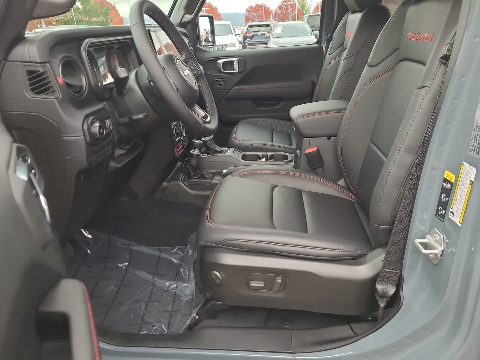 Thumbnail: 2025 Jeep Wrangler - 19